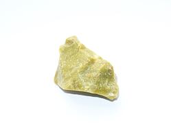 ZELENÝ OPÁL surový, umožnuje pochopení vlastní ceny, je také kamenem ochranným, vhodným k šamanským cestám, posiluje imunitní systém. 