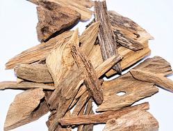 Agarwood -  ORLÁŘKA DRAHOCENNÁ  Manaka Grade oud, orličín je jedním z nejdražších vykuřovadel nejvíce tajemné a mysteriózní  pomáhá zvýšit duchovní rozvoj, pročišťuje astrální těla 
