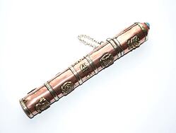 TUBUS NA TYČINKY, kov, měděná patina  kovový tubus vhodný na uložení tibetských a himálajských vonných tyčinek