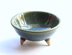 Kadidelnice keramická, miska zelená s efekty blankytně modré je ideální pro domácí vykuřování.