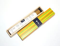 Vonné tyčinky - Kayuragi MIKAN ORANGE, Nippon Kodo  luxusní vonné tyčinky s minimem kouře pro provonění prostoru a vytvoření relaxační atmosféry