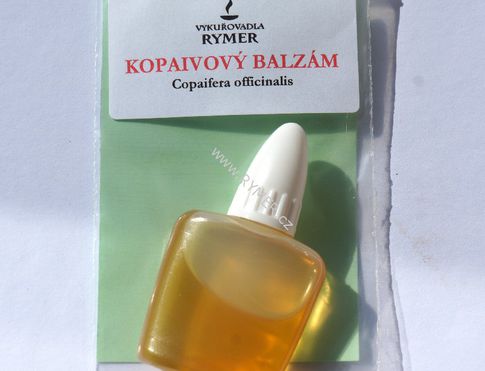 KOPAIVOVÝ BALZÁM tekutá vykuřovací pryskyřice má očišťující účinky, proto se dá používat na odstranění negativních energií osob i prostorů
