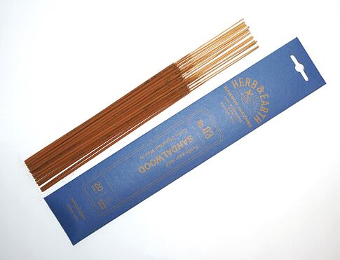 Vonné tyčinky - Herb and Earth SANDALWOOD, Nippon Kodo  luxusní vonné tyčinky s minimem kouře pro provonění prostoru a vytvoření relaxační atmosféry