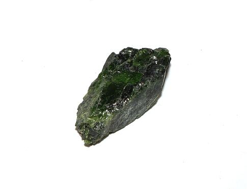 CHROMDIOPSID surový