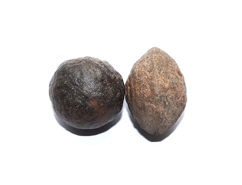 MOQUI MARBLES „Hromové kuličky“ nebo také „Šamanské kameny" jsou pojmenovány podle Indiánů kmene Moqui, kteří obývali území Utahu