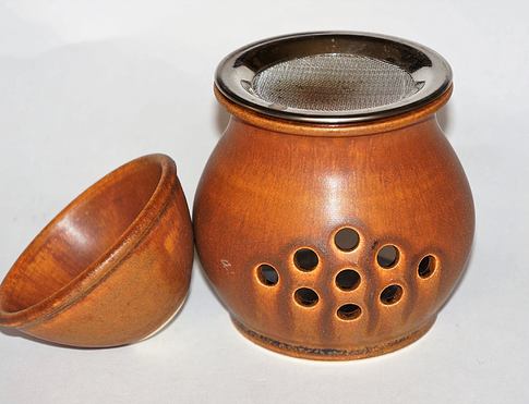 VYKUŘOVACÍ PÍCKA a AROMALAMPA, hnědá vhodná k jemnému pálení vykuřovadla či zahřátí éterických olejů při aromaterapii