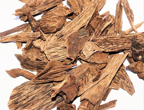 Agarwood -  ORLÁŘKA DRAHOCENNÁ  Kalimantan - Super Grade A oud, orličín,  je jedním z nejdražších vykuřovadel nejvíce tajemné a mysteriózní  pomáhá zvýšit duchovní rozvoj, pročišťuje astrální těla 