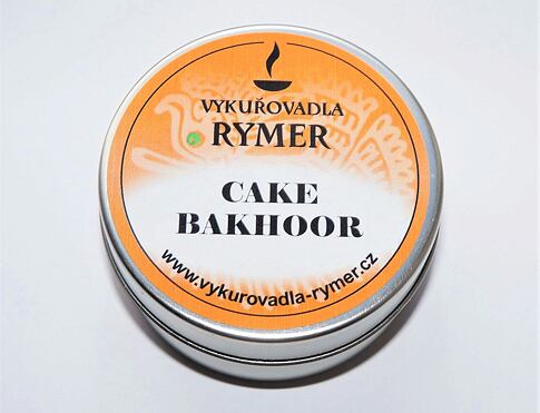 Cake Bakhoor nebo bakhor, bakhur, oud je vykuřovací směs s omamnou orientální vůní jež harmonizuje energie a přináší povznesenou náladu, parfém ve vykuřovadle