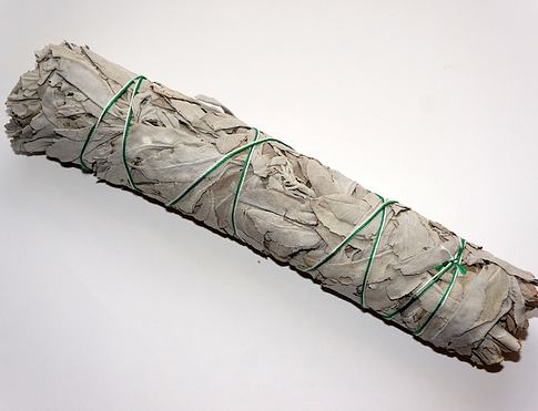 BÍLÁ ŠALVĚJ - svazek velký vykuřovadlo white sage, kalifornská nebo také indiánská šalvěj, šamanský svazek má silné očistné a ochranné účinky