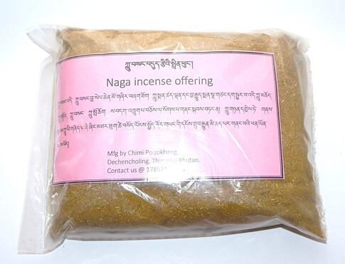 Vykuřovací prášek - NAGA INCENSE OFFERING vykuřovací směs, nazývaná sang z Bhůtánu se pálí k obětování božstvům, ochrana před zlými duchy a démony, očistění prostoru i vlastní karmy