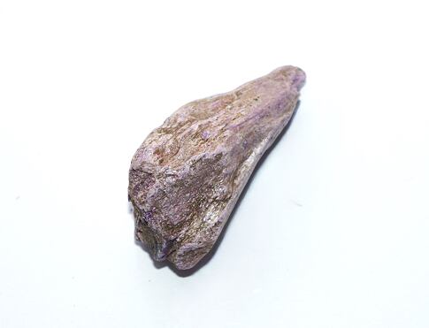 STICHTIT surový 
