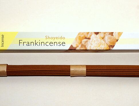 Vonné tyčinky - Overtones - FRANKINCENSE, Shoyeido  luxusní vonné tyčinky s minimem kouře pro provonění prostoru a vytvoření relaxační atmosféry