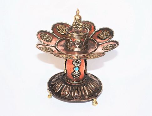 Stojánek Tibet/kovový - měď s nožkou/buddha