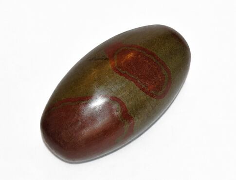 Šiva lingam z řeky Narmada