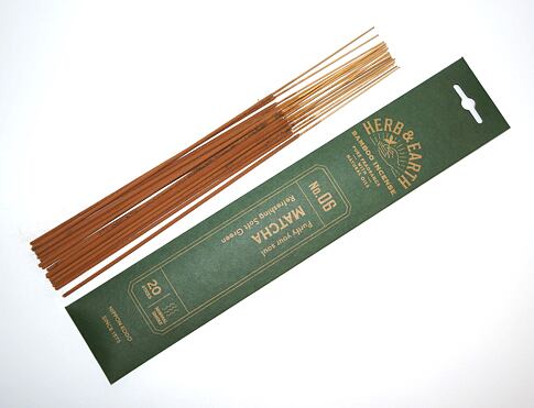 Vonné tyčinky - Herb and Earth MATCHA, Nippon Kodo  luxusní vonné tyčinky s minimem kouře pro provonění prostoru a vytvoření relaxační atmosféry