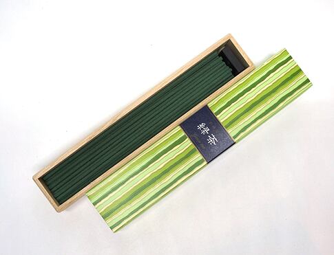 Vonné tyčinky - Kayuragi GREEN TEA, Nippon Kodo  luxusní vonné tyčinky s minimem kouře pro provonění prostoru a vytvoření relaxační atmosféry