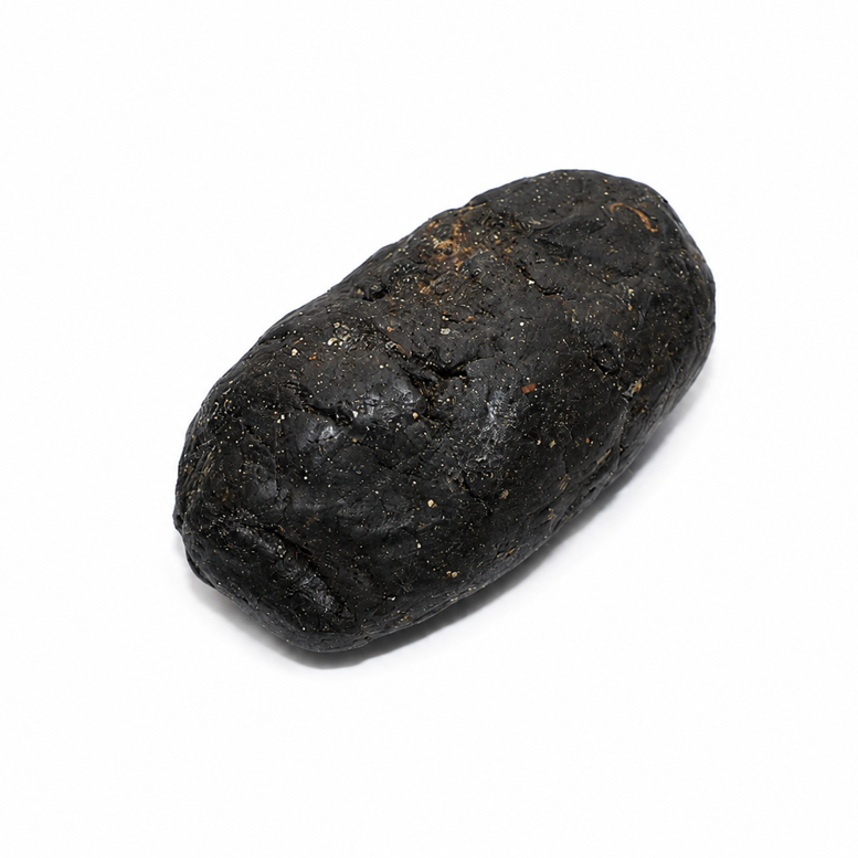 Černá ambra ambergris – tmavé kusy s animální vůní