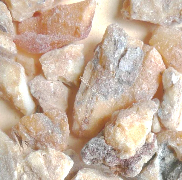BENZOE SUMATERSKÁ vykuřovadlo harmonizuje, vyvolává pocit bezpečí a něžné ochrany